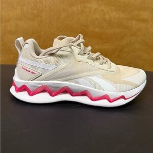 Reebok Women's Cream and Pink Sneakers
